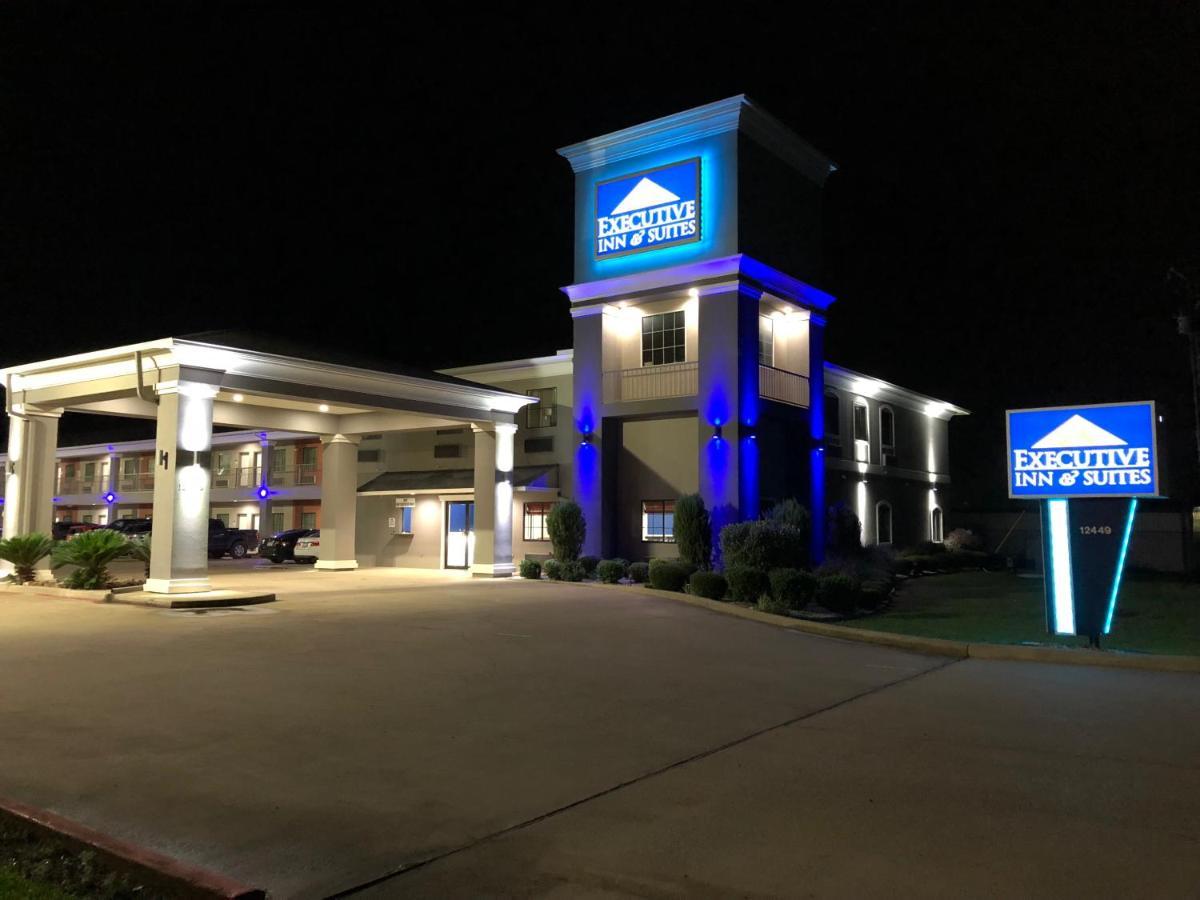 Executive Inn And Suites Joaquin Екстериор снимка